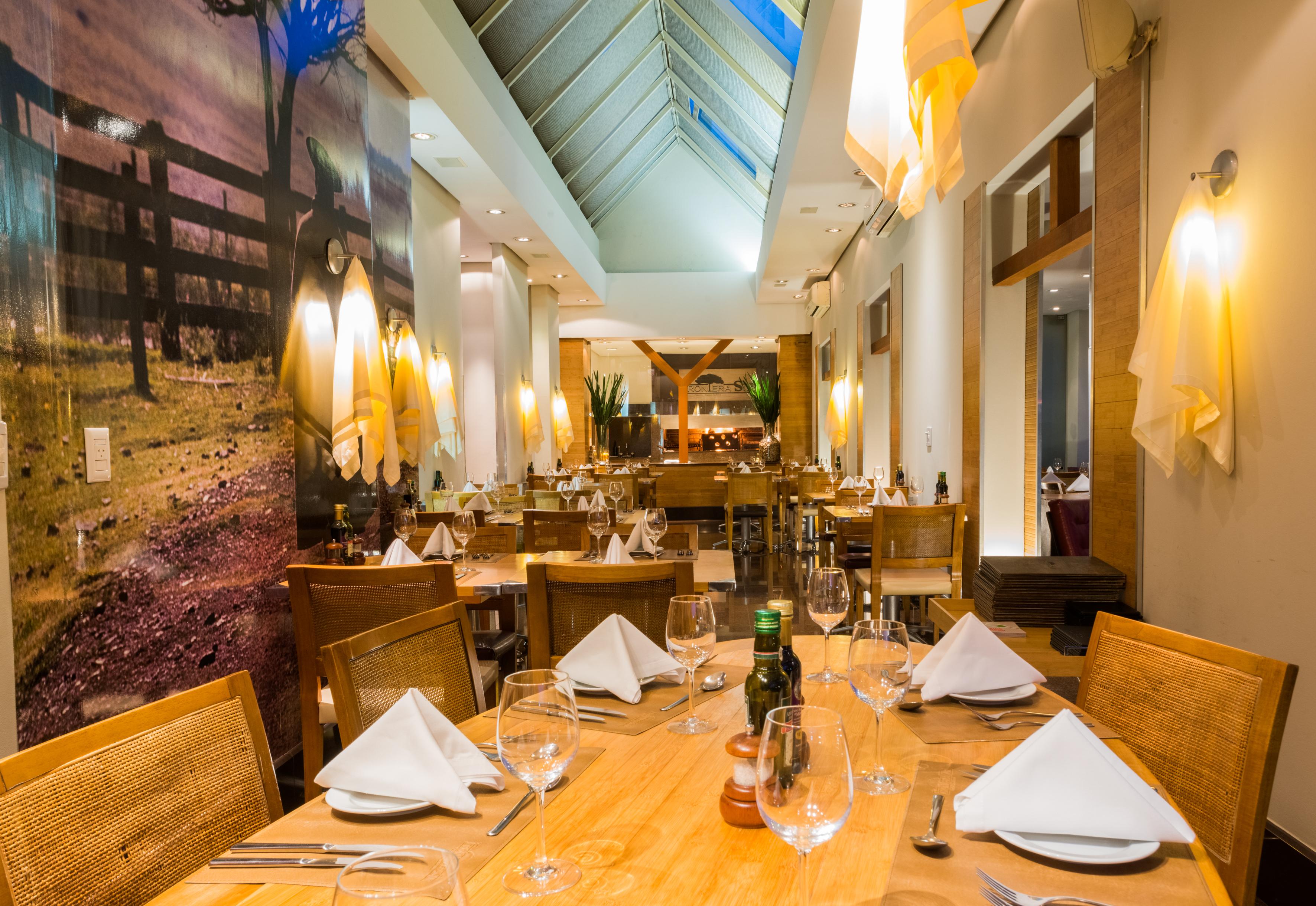 Wish Serrano Resort Γκραμάντο Εξωτερικό φωτογραφία Restaurant