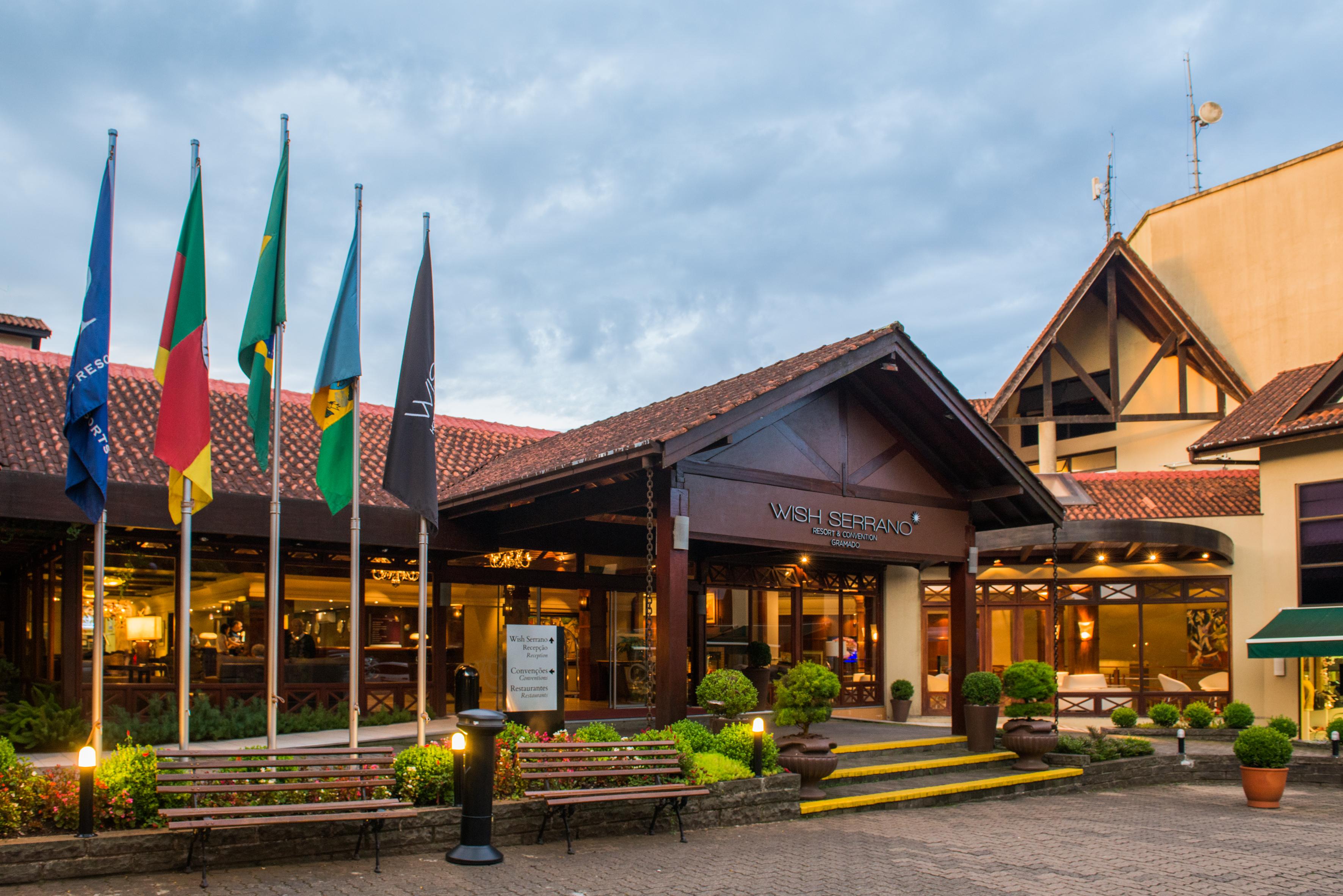 Wish Serrano Resort Γκραμάντο Εξωτερικό φωτογραφία The entrance of the hotel